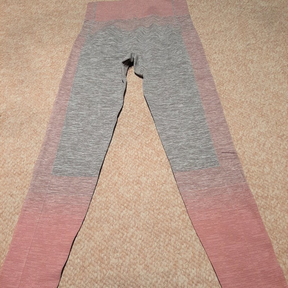 New Fitness Compression Leggings. - Picture 11 of 13